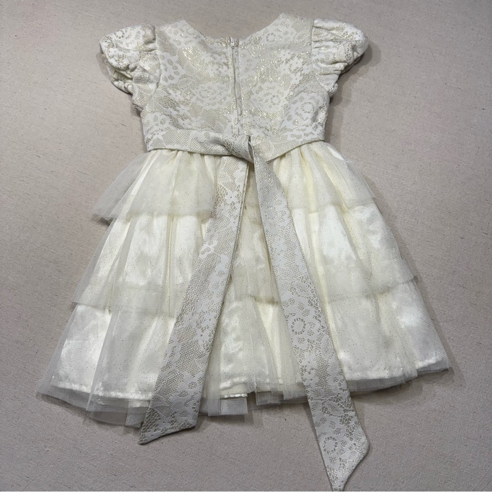 Cream/Ivory Girls Formal Dress - Size 3T - Lace - Tulle - Glitter - Picture 3 of 10